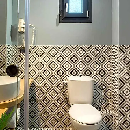 Otel Pidna Skotina