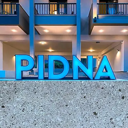 Pidna 4*